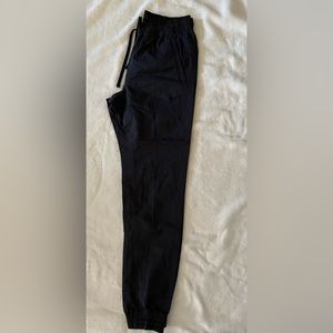 Men’s small joggers NWOT